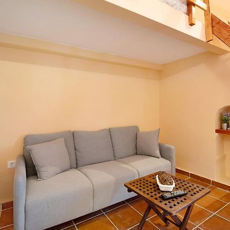 Apartamento-Cueva Mi Rincon 阿尔科斯-德拉弗龙特拉 外观 照片
