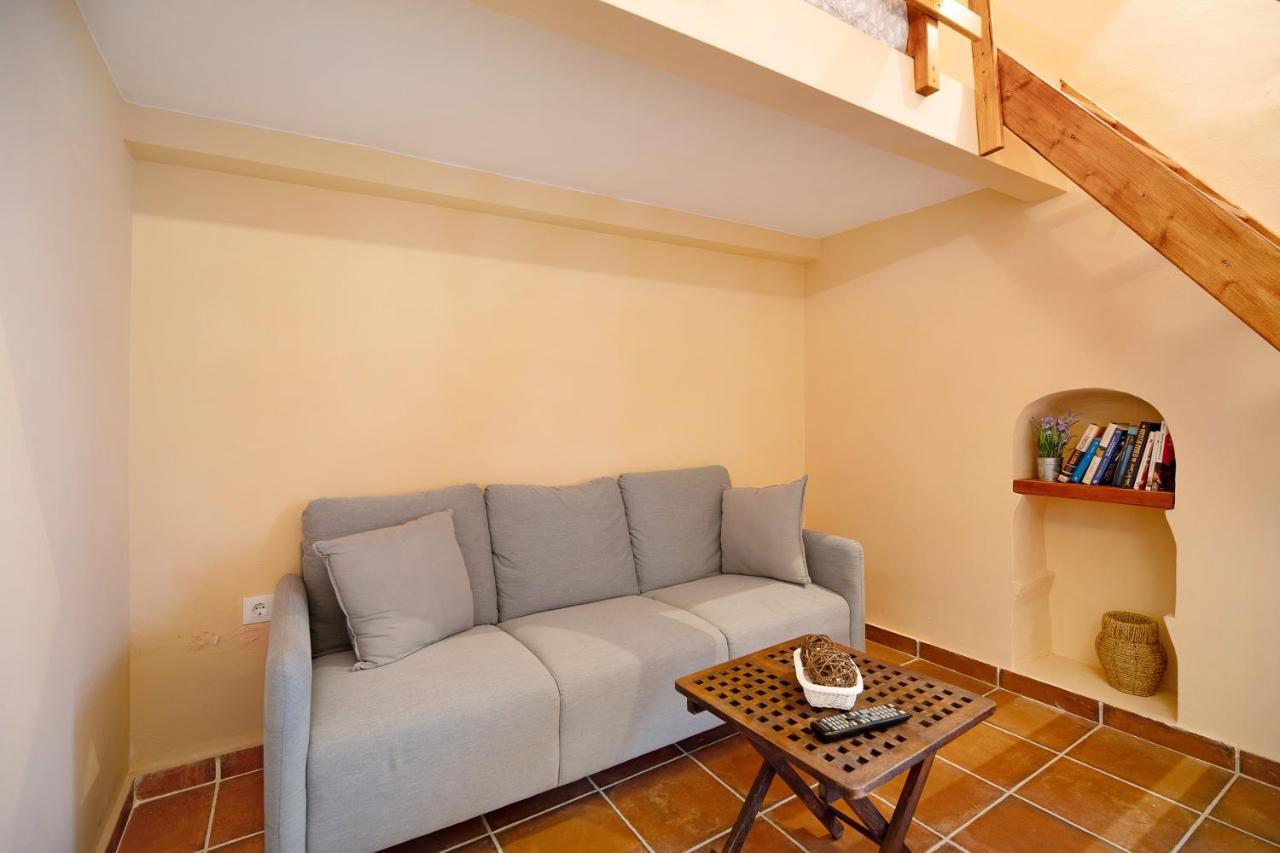 Apartamento-Cueva Mi Rincon 阿尔科斯-德拉弗龙特拉 外观 照片